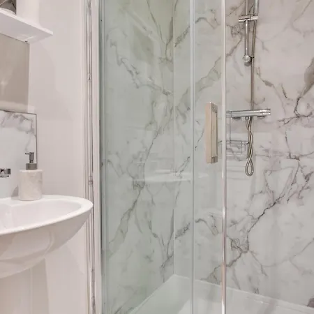 2 Bed In Oc-sa109 Сasa de vacaciones